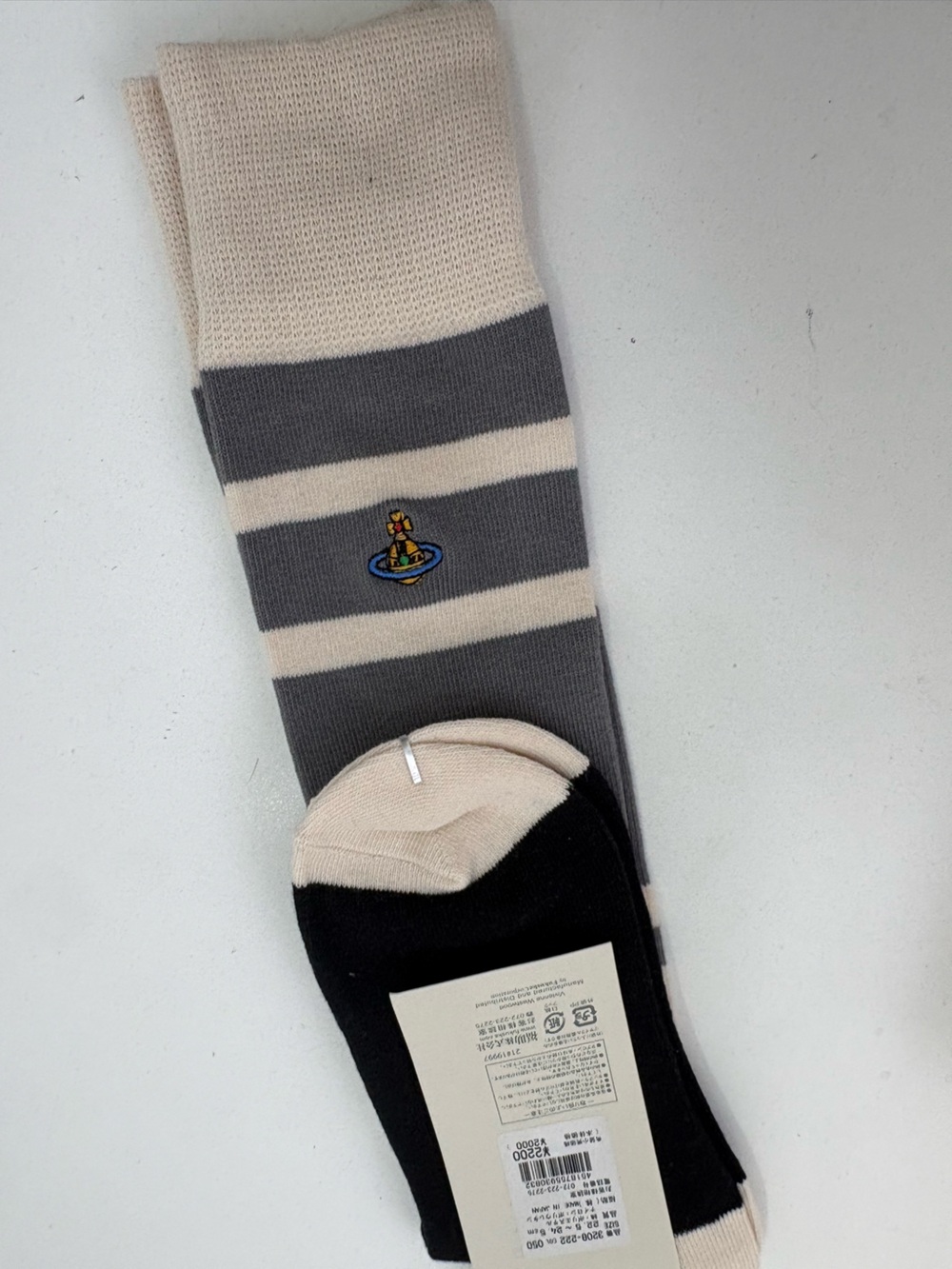 Vivienne Westwood ivory x grey stripes long socks - Picture 3 of 7